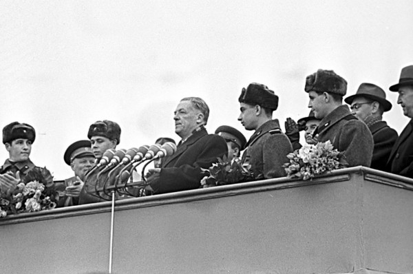 История дрейфа экипажа баржи &laquo;Т-36&raquo; стала для всего мира сенсацией