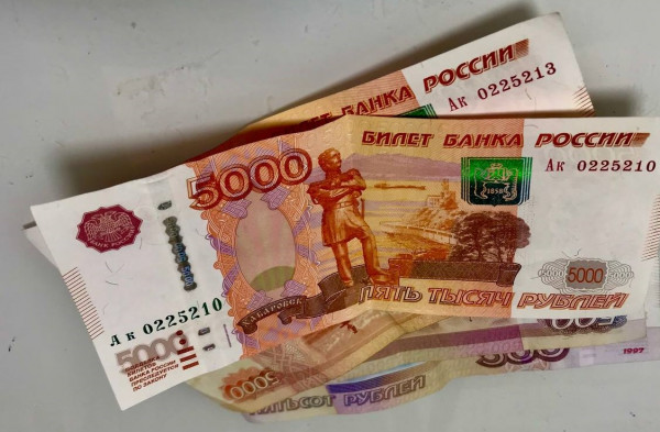 &laquo;Управа на профессиональных выбивальщиков&raquo;. Российских коллекторов прижали к ногтю