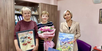 Группа компаний «ИнтерСтрой» поздравила педагогов с Днем учителя 