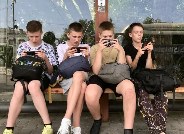 Севастополь на связи: как губернатор, политики и чиновники Севастополя используют соцсети для общения с горожанами?