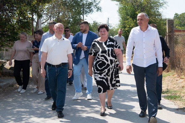 Рабочие поездки продолжаются. Где побывал глава Севастополя и какие поручения созрели?